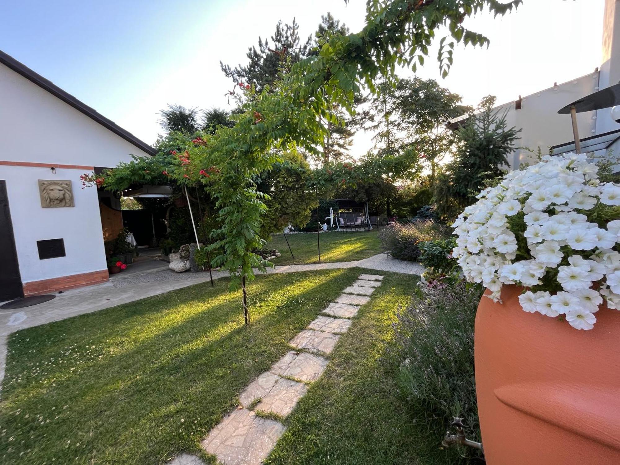Relaxacni Studio Vera S Ubytovanim Valtice Dış mekan fotoğraf