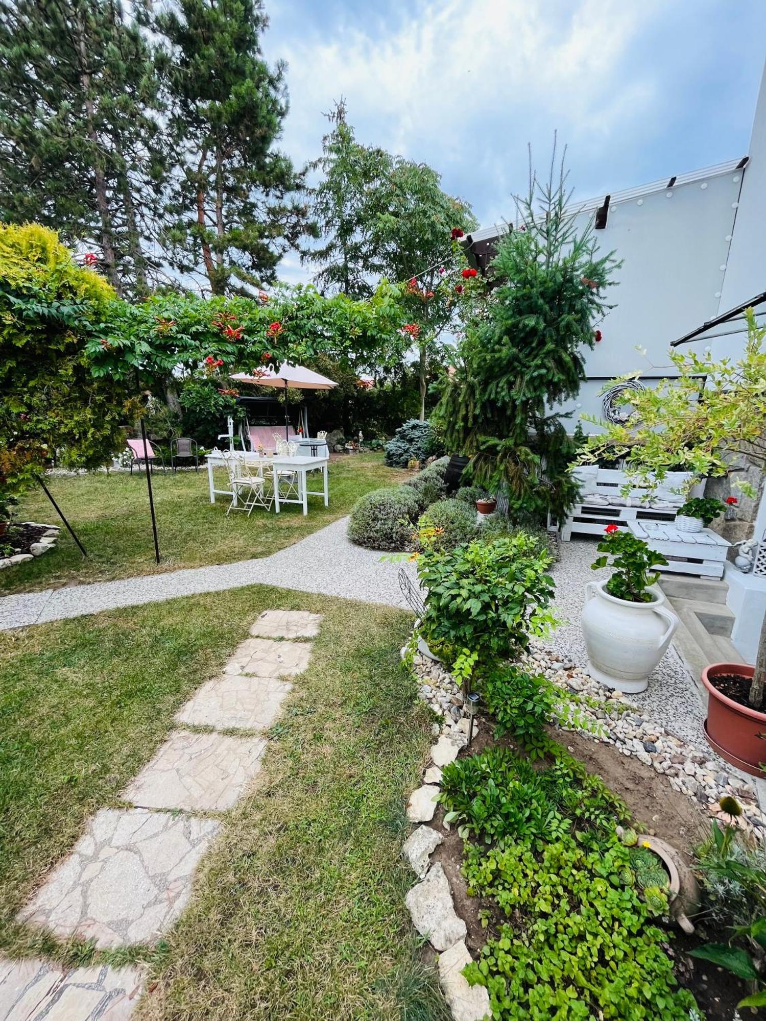 Relaxacni Studio Vera S Ubytovanim Valtice Dış mekan fotoğraf